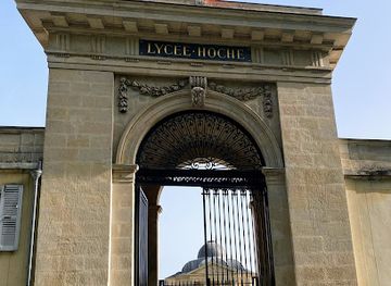 france/versailles/attraction/musee-du-lycee-hoche