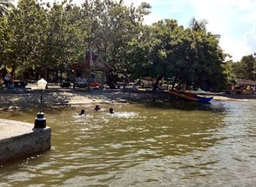 indonesia/south-sulawesi/attraction/pantai-labombo