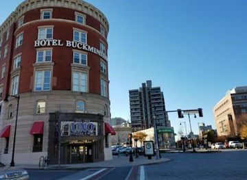 massachusetts/gloucester/attraction/kenmore-square