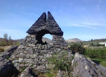 ireland/ring-of-kerry/attraction/sneem-sculpture-trail