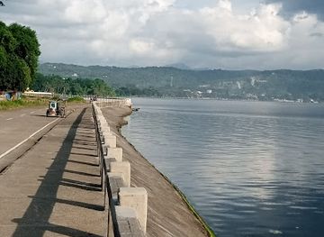 philippines/calabarzon/attraction/balete-baywalk