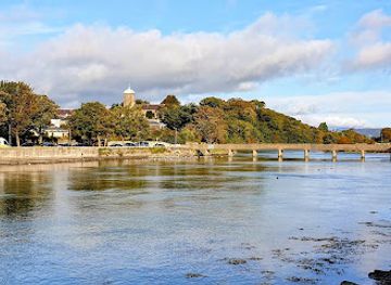 ireland/county-wicklow/attraction/wicklow-town-kindness-rock-garden