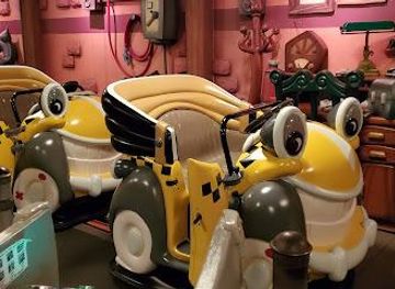 california/orange-county/attraction/roger-rabbit-s-car-toon-spin
