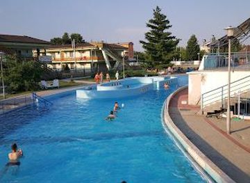 hungary/eger/attraction/zsory-gyogy-es-strandfurdo