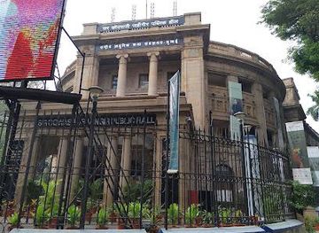 india/mumbai/attraction/national-gallery-of-modern-art