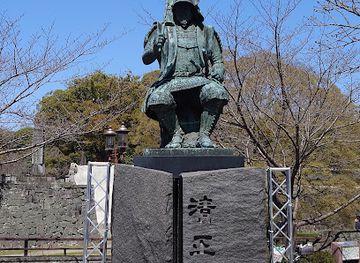 japan/kyushu/attraction/statue-of-kato-kiyomasa