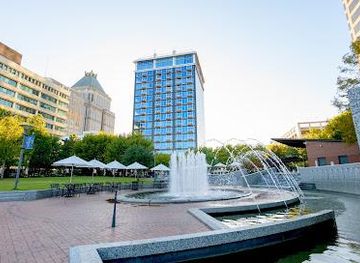 north-carolina/greensboro/attraction/center-city-park-greensboro-downtown-parks-inc