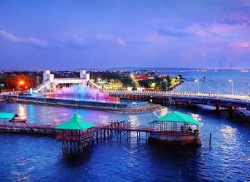 indonesia/surabaya/attraction/suroboyo-bridge