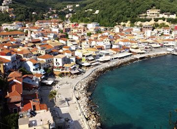 greece/euboea/attraction/roman-aqueduct-arches