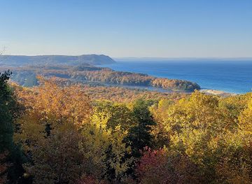 michigan/northern-michigan/attraction/lake-michigan-overlook