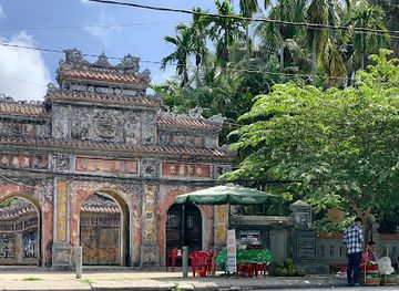 vietnam/hue/phu-huong/attraction/phu-tuy-ly-vuong
