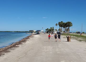 florida/honeymoon-island-state-park/attraction/dunedin-honeymoon-island-jetski-beach