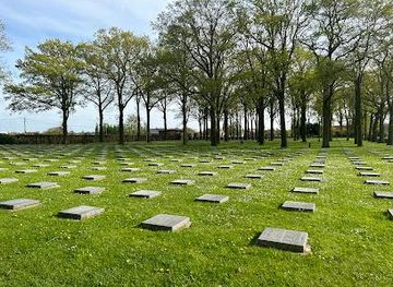 france/lille/attraction/duitse-militaire-begraafplaats-studentenfriedhof