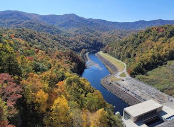 tennessee/tennessee-river-valley/attraction/tva-fontana-dam-visitors-center