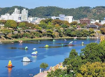 south-korea/jirisan-national-park/attraction/jinju-namgang-lantern-festival-site