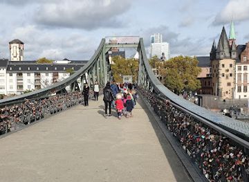 germany/frankfurt/westend/attraction/iron-footbridge