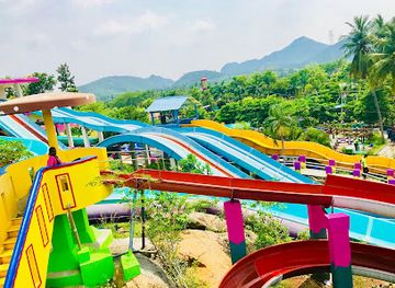 india/tamil-nadu/attraction/paravasa-ulagam