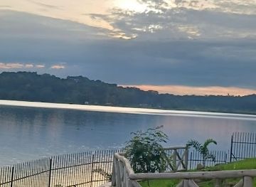 uganda/entebbe/attraction/the-lakeside