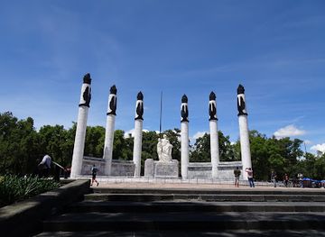 mexico/mexico-city/attraction/obelisco-a-los-ninos-heroes
