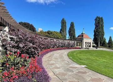canada/niagara-falls/attraction/oakes-garden-theatre