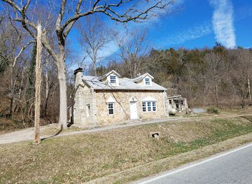 missouri/big-sugar-creek-state-park/attraction/two-sons-floats-camping