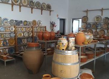 portugal/evora/attraction/pottery-jose-cartaxo