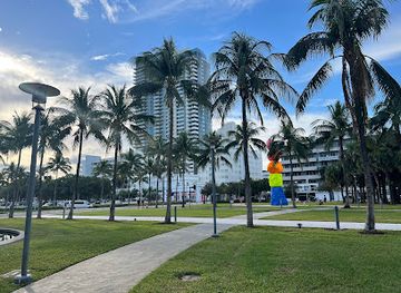 florida/miami-beach/attraction/collins-park