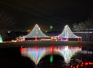 texas/new-braunfels/attraction/santa-s-ranch-drive-thru-christmas-light-park