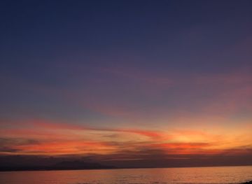 indonesia/pulau-moyo/attraction/pantai-layung