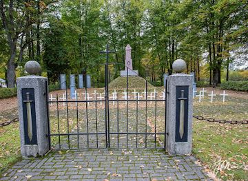 estonia/valga/attraction/latvijas-neatkaribas-kara-krituso-karaviru-bralu-kapi