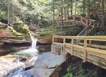 new-hampshire/great-north-woods/attraction/sabbaday-falls-trail
