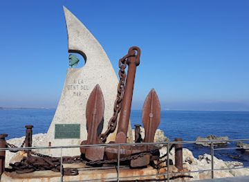 spain/costa-brava/attraction/monument-to-the-sea-s-people