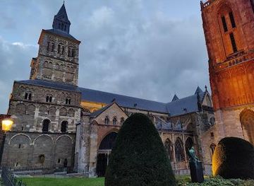 belgium/genk/attraction/basilica-of-saint-servatius