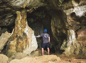 philippines/visayas/attraction/bakwitan-cave