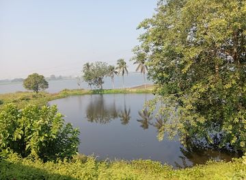 india/guwahati/attraction/deepor-lake