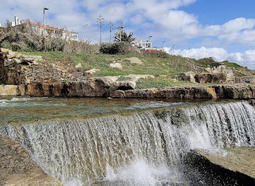 portugal/cascais/attraction/cascata-cai-agua