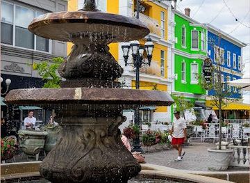 rhode-island/warwick/attraction/depasquale-square