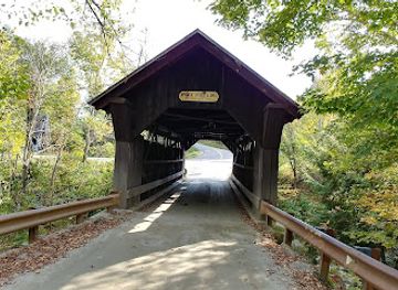 vermont/stowe/attraction/gold-brook-covered-bridge
