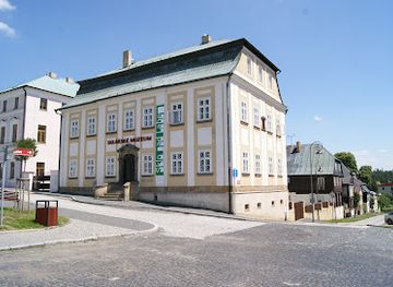 czechia/north-bohemia/attraction/novy-bor-glass-museum