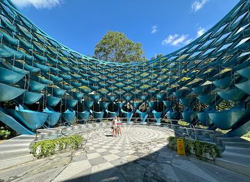 singapore/sentosa/attraction/symphony-streams