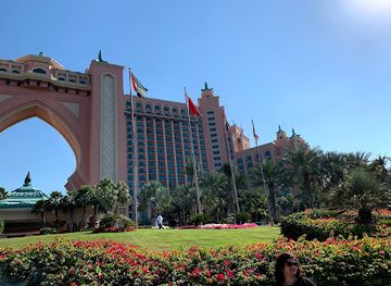 united-arab-emirates/northern-emirates/attraction/palm-jumeirah-boardwalk