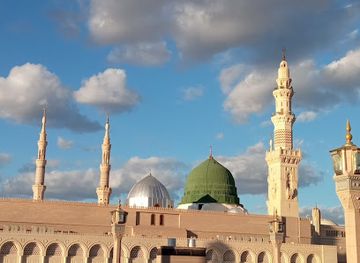saudi-arabia/medina/attraction/quba-children-neon-water-playground