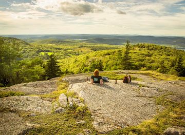 maine/camden/attraction/bald-mountain-preserve