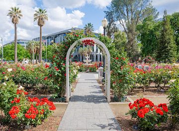 california/sacramento/attraction/state-capitol-park-world-peace-rose-garden
