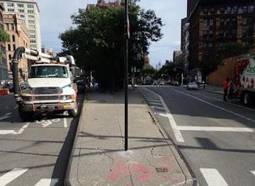 connecticut/greenwich/attraction/finn-square