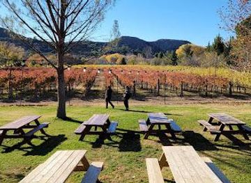 arizona/flagstaff/attraction/elevated-sedona-wine-tours