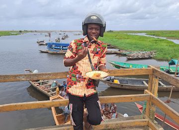 benin/ganvie-village/attraction/embarcadere-d-abomey-calavi