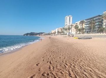 spain/girona/attraction/platja-de-lloret-de-mar