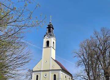 slovenia/zasavje/attraction/st-ulrich-s-hill
