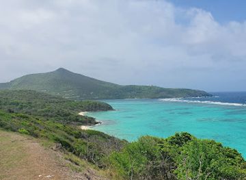 saint-vincent-and-the-grenadines/union-island/attraction/twin-bay